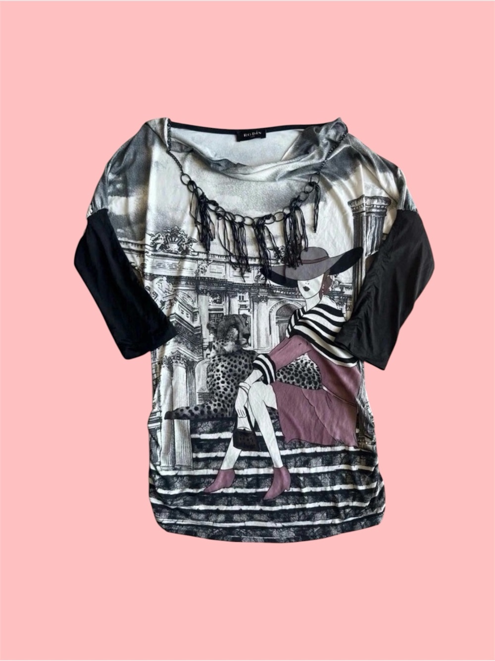 Women's Graphic 3/4 Sleeve Top in Black and White